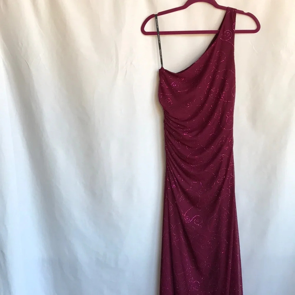 City Triangles maroon sparkle formal maxi dress, L